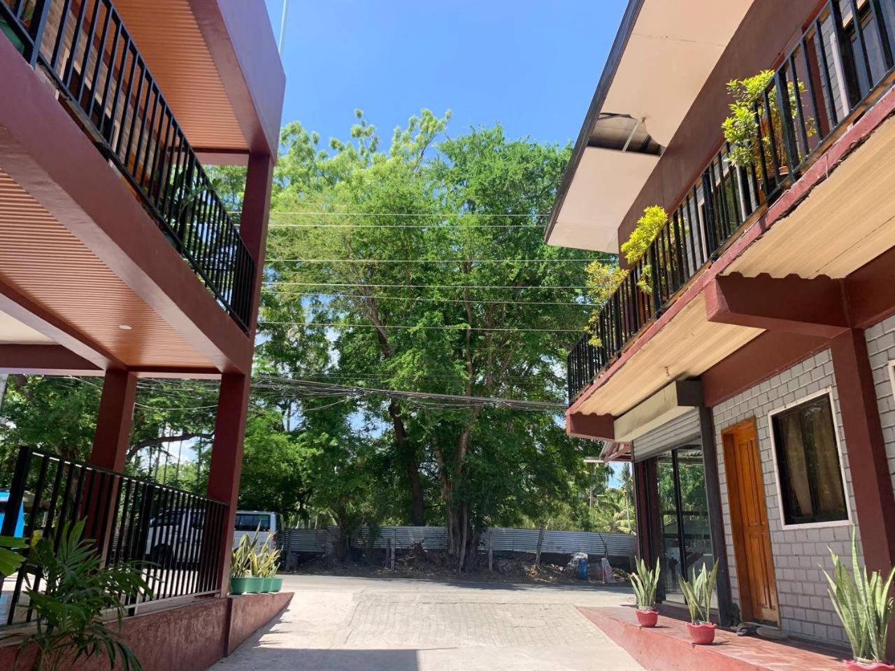 Llaguno City Inn General Santos City Buitenkant foto